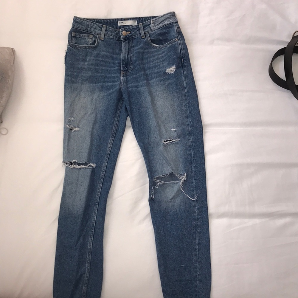 Zara Ripped Mom Jeans - Picture 2 of 3